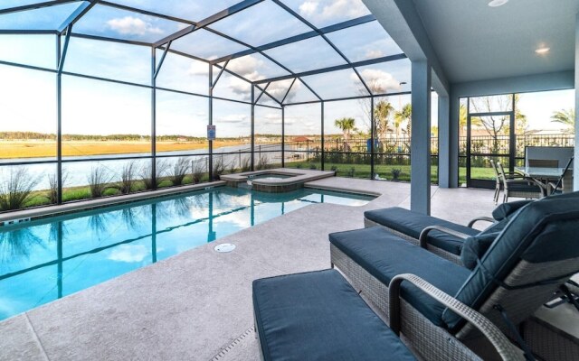 # 4725 Kings Castle Circle