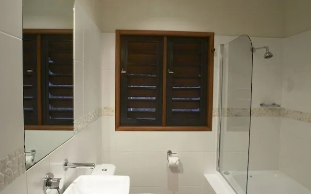 Pure Magnetic Villa 1