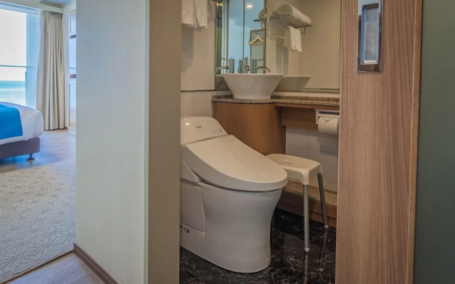 Kariyushi LCH Resort