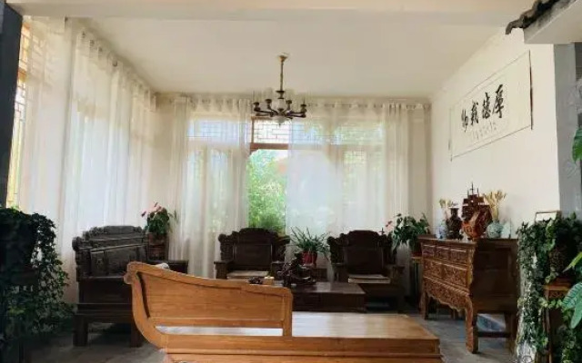 Kejunjia Hostel