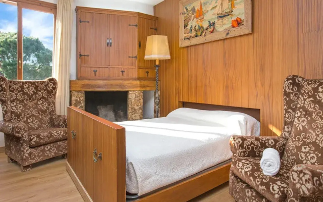 Studio in Spain Near Beach & Mountain Views
