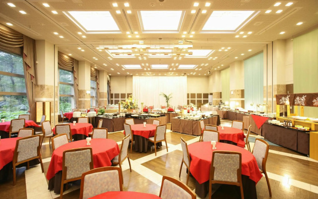Karuizawa Club Hotel Karuizawa 1130 / Hewitt Resort