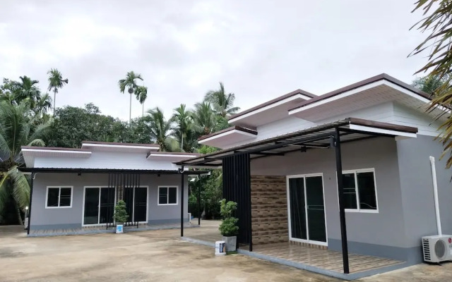 Sun & Ozone Resort