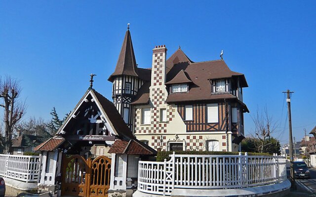 Marie Antoinette 35980