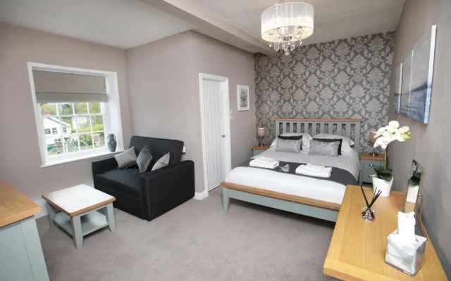 The Glyn Valley Hotel