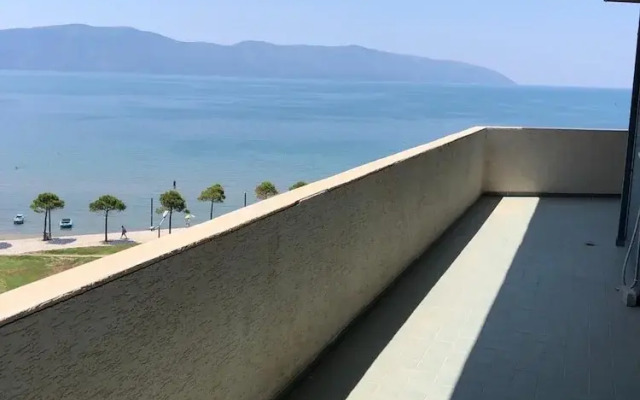 Beautiful 2 Bedroom Flat
