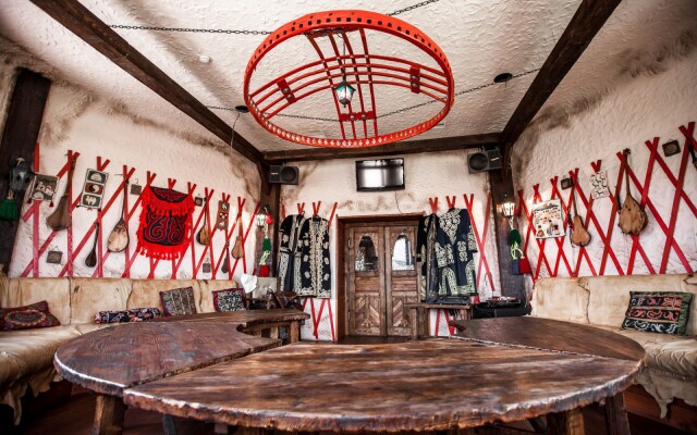 Estate Sar-Gerel Altaya