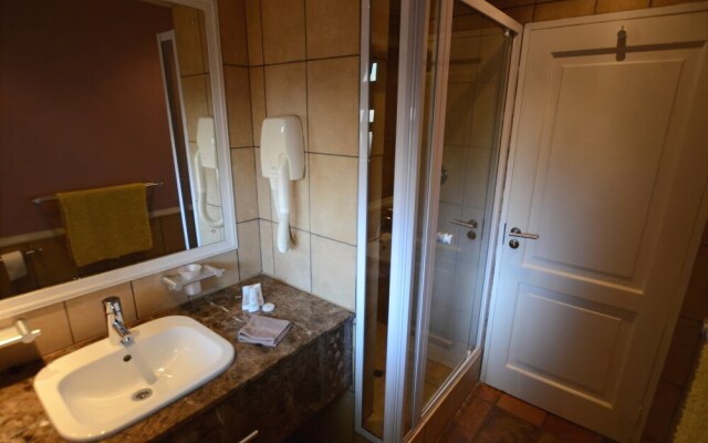Norscot Manor Guest Lodge