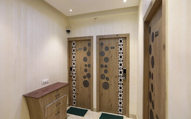 OYO 2038 Hotel Green Leaf Regency