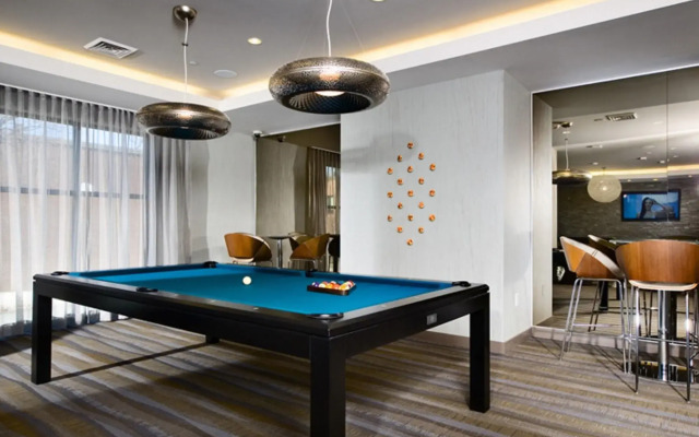 Global Luxury Suites East Boston