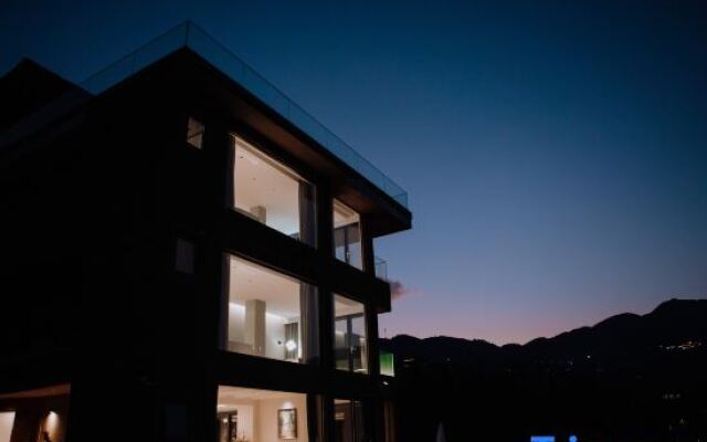 Yuanyang Mountain Residence
