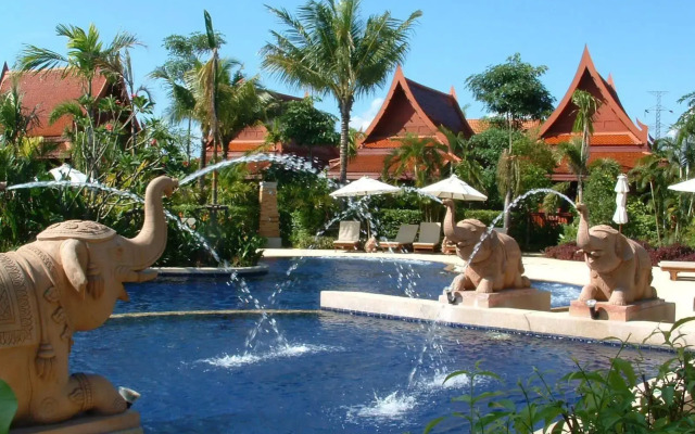 Ma Doo Bua Phuket (มาดูบัวภูเก็ต)
