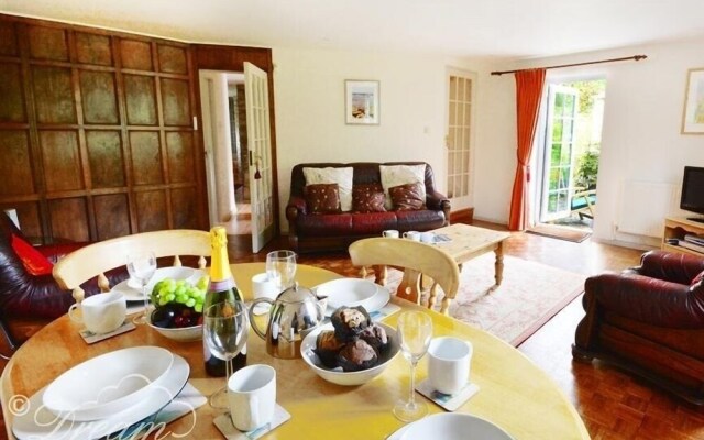 Sixpenny Cottage