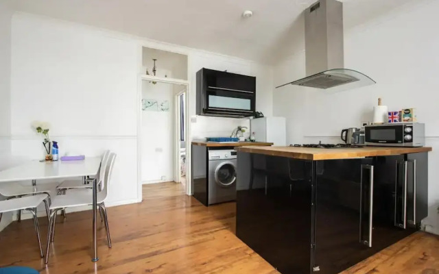 Charming London Apartment Near Hyde Park