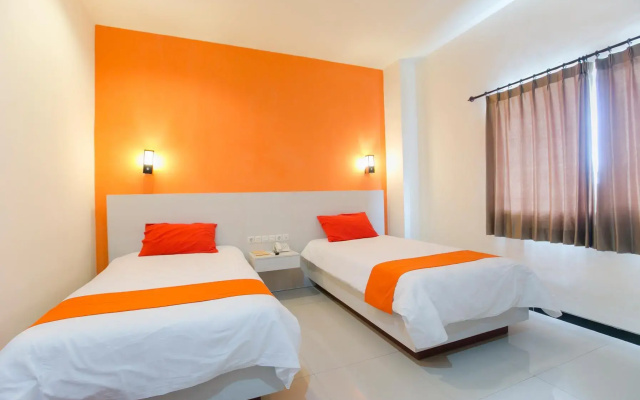 Halogen Hotel