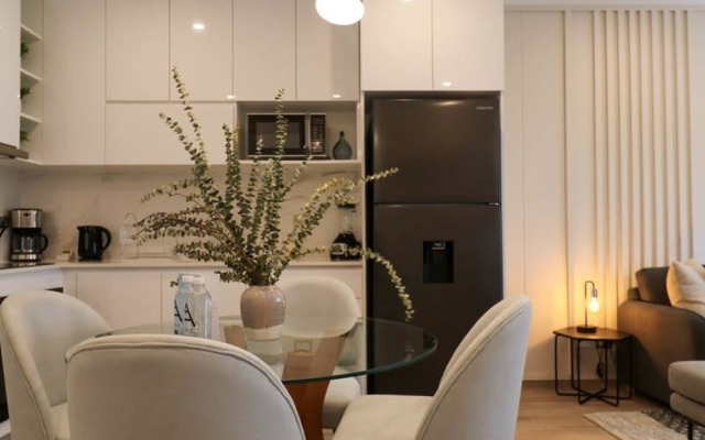 w 2BR With Balcony in Luxury Building Barranco