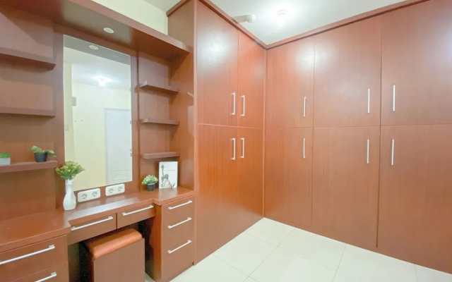 Combined 1Br With Extra Room Apartment At Green Pramuka City