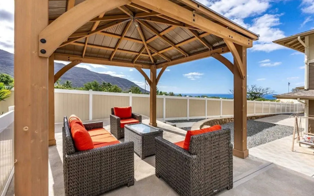 Makaha Villa by Avantstay Mountain + Ocean Views