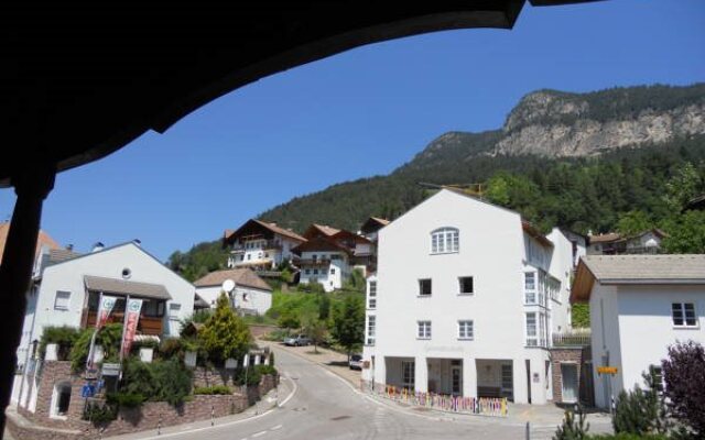 Hotel Paradies