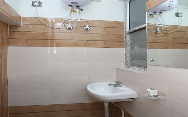 OYO 13265 Aashray Guest House