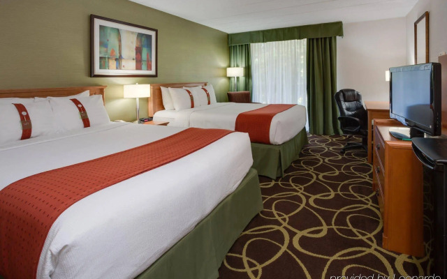 Four Points by Sheraton Point Edward Sarnia