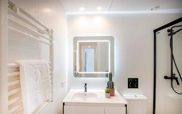 R32 Boutique Apartments
