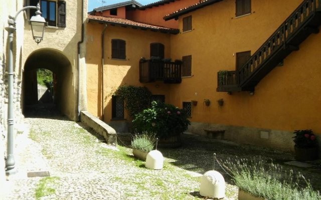 Antico Borgo Di Camporeso