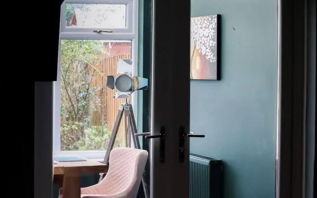 Hughes Contemporary Home in Barnstaple