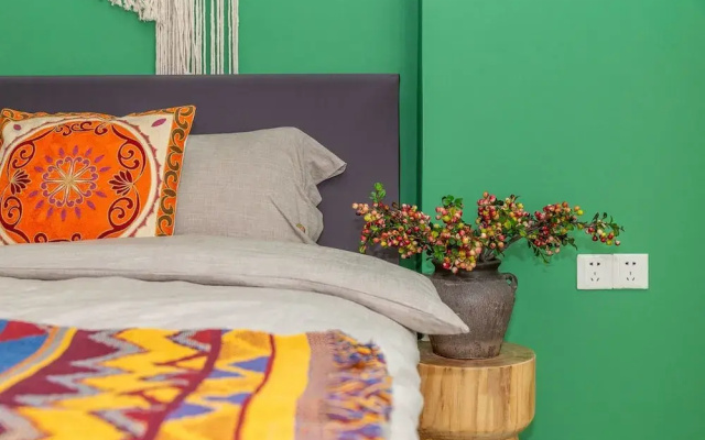 Locals Boutique Apartment Huafa Plaza 39