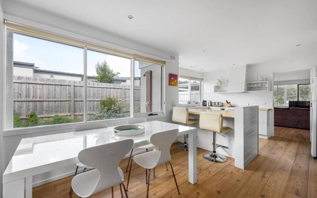 Iluka - coastal family living, only 700m to beach