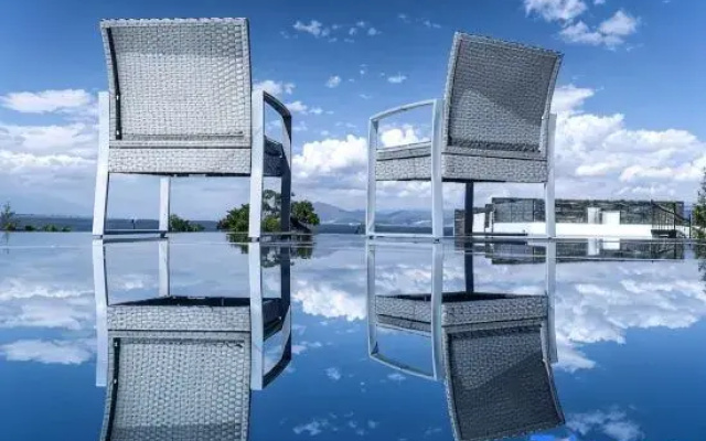 Da Li Revel House