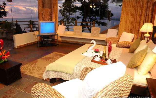 Issimo Suites Boutique Hotel & Spa - Adults Only