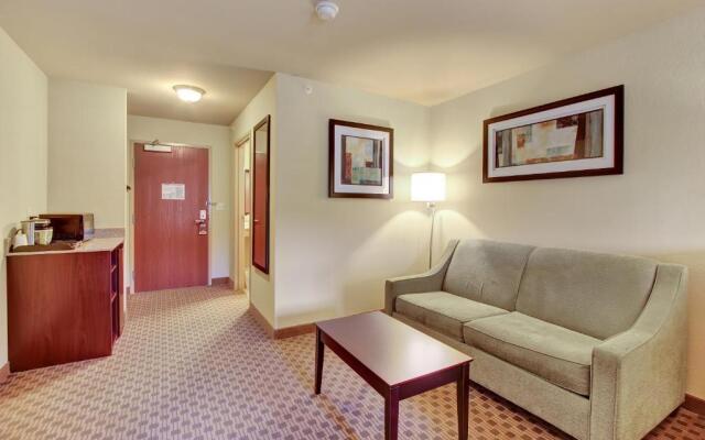 Cobblestone Hotel & Suites - Waynesboro