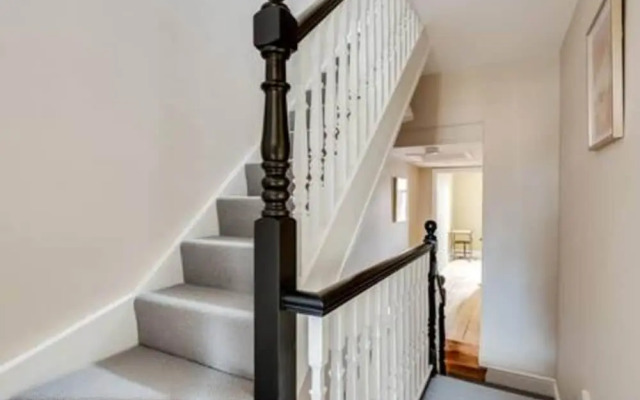 Summertown 4-br Family Home - Bright Spacious