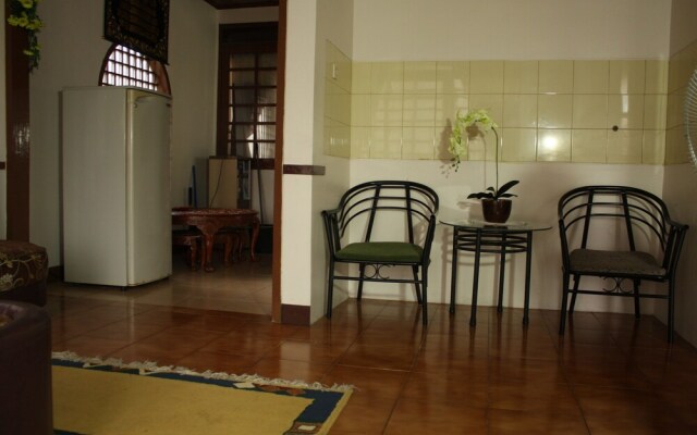 Villa Kota Bunga Widuri