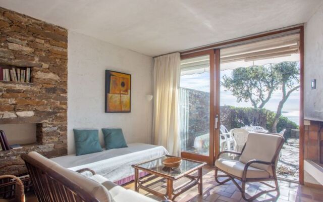 Village Les Fourches 36828