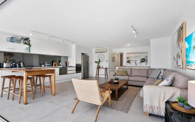 Noosa Views 3 Noosa Drive 33