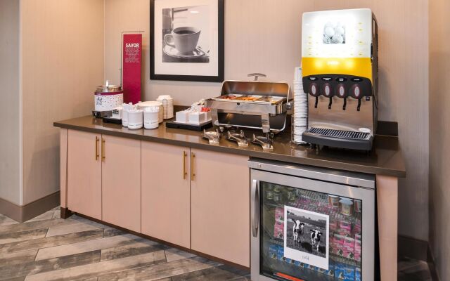 Hampton Inn & Suites Altoona-Des Moines