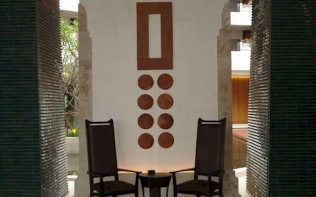 Adinkra Plaza Hotel