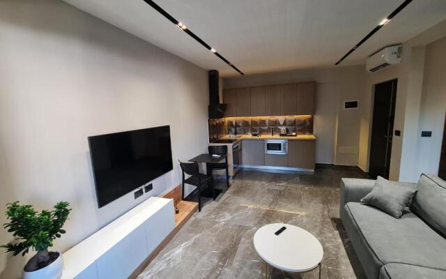 La Mirage Apartment 01
