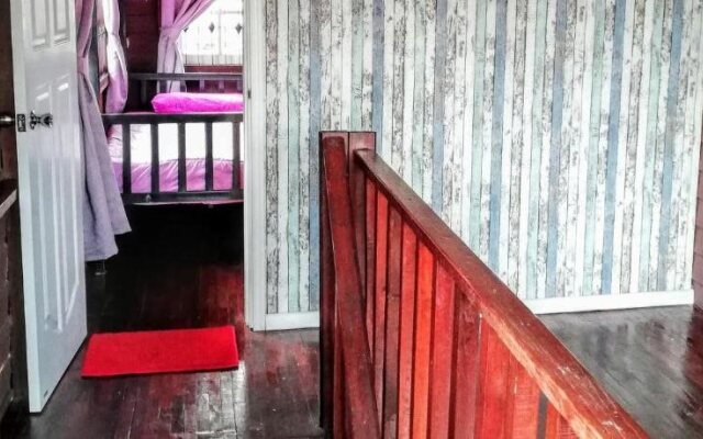 Champion Hostel 2 - Adults Only