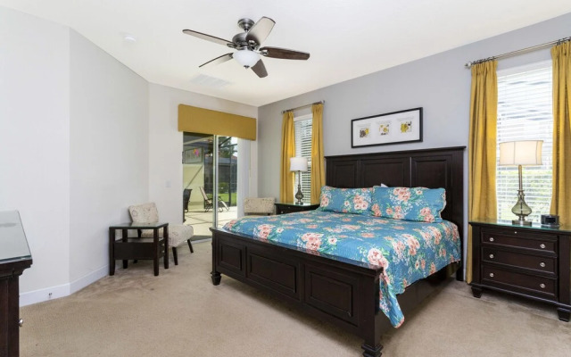 Gorgeous 4Bd with Pool @ 4072 Solterra Resort
