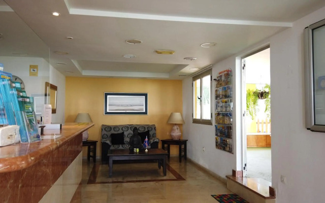 Apartamentos Montemar