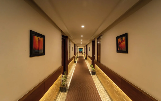 The Allure Grand Resort - Majestic Riverside Retreat