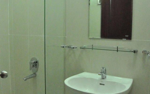 Poonsa Serviced Apartment