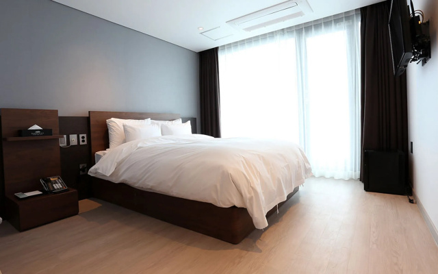 Suntree Hotel