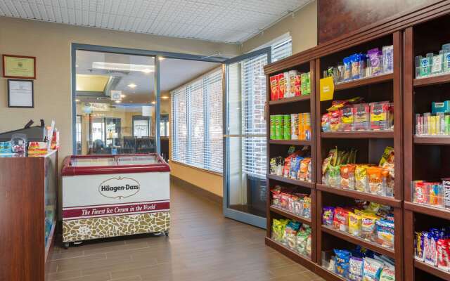 Comfort Suites Bethlehem Near Lehigh University and LVI Airport