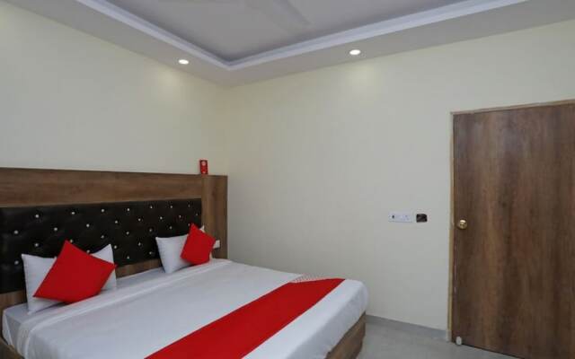 Hotel Lotus Delhi Airport