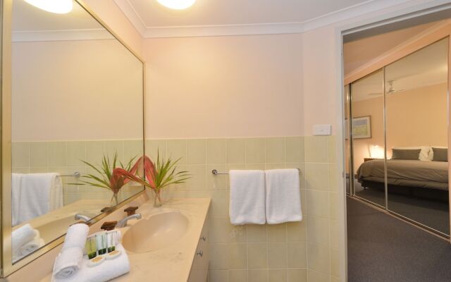 Paringa Beachfront Apartments