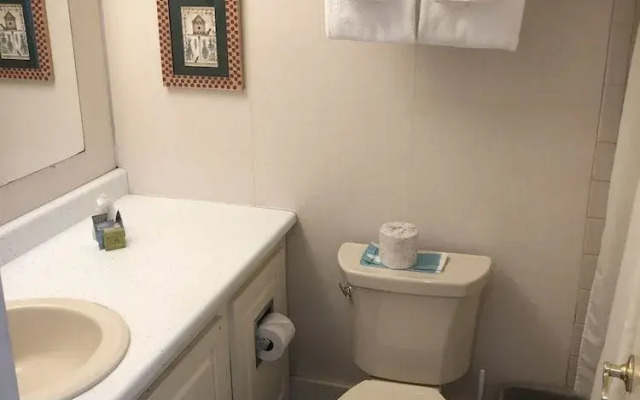 Bluebird Ocean Point Inn